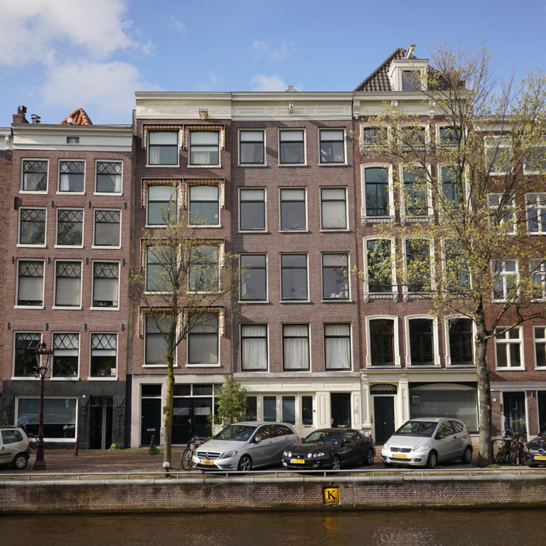 nieuwe ramen met dubbelglas in rijksmonument Amsterdam